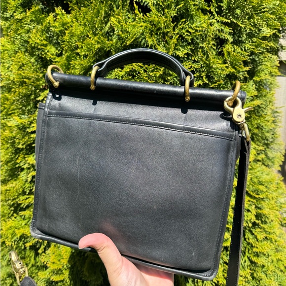 VINTAGE Coach Willis Bag 9927. Black Leather and Brass. - Picture 5 of 9